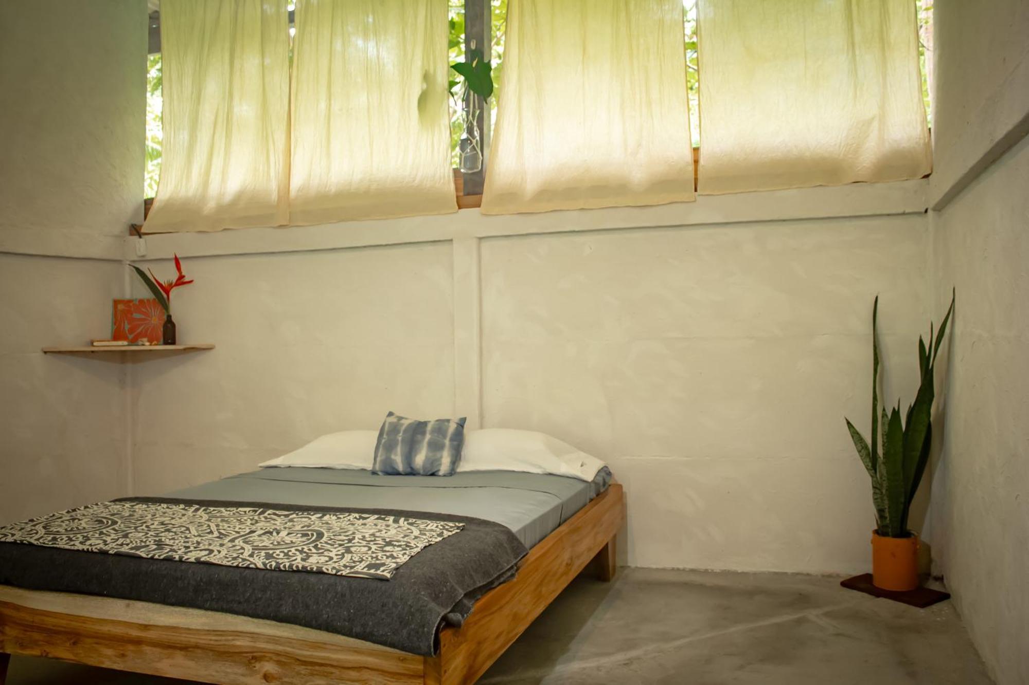 Puerto Viejo de Talamanca Smile Jungle Hostel מראה חיצוני תמונה
