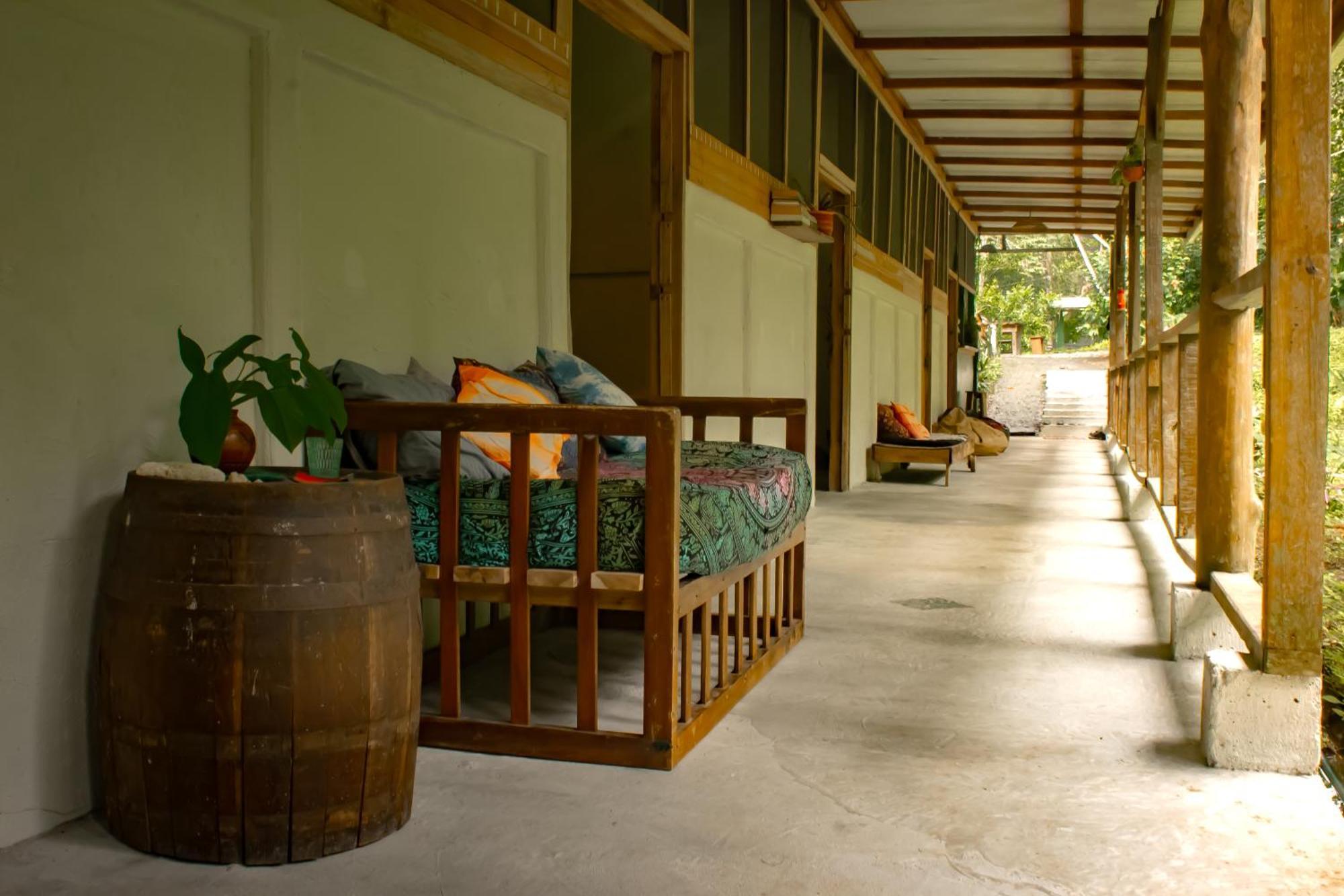Puerto Viejo de Talamanca Smile Jungle Hostel מראה חיצוני תמונה