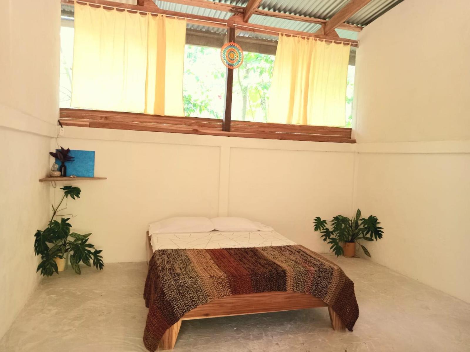 Puerto Viejo de Talamanca Smile Jungle Hostel מראה חיצוני תמונה